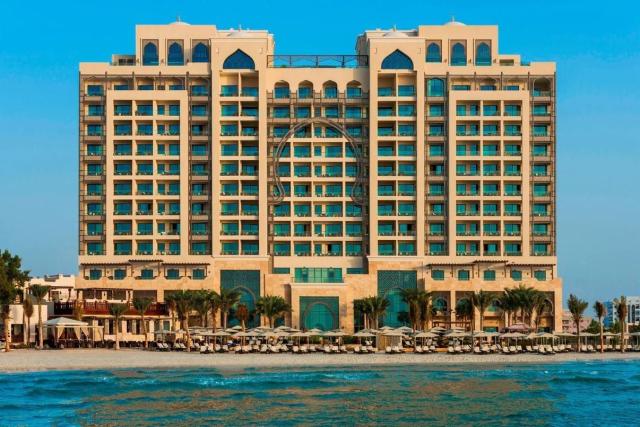 Hotel Ajman Saray