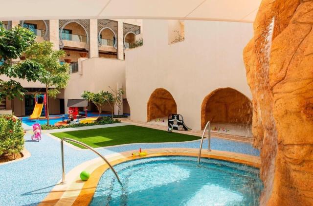 Hotel Ajman Saray