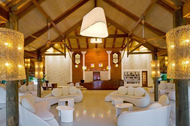Kuramathi Island Resort