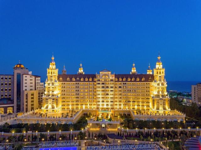 Royal Holiday Palace