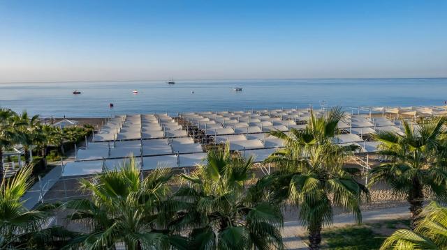 Jadore Deluxe Hotel And Spa