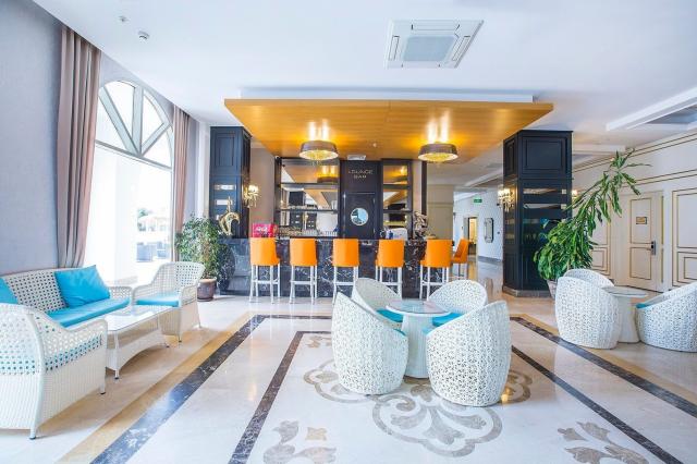 Jadore Deluxe Hotel And Spa