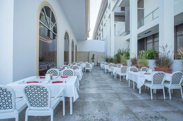 Jadore Deluxe Hotel And Spa