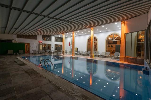 Jadore Deluxe Hotel And Spa