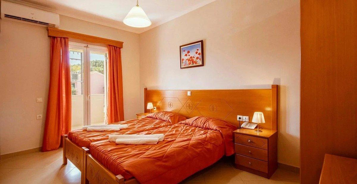 Hotel Robolla Beach Aparthotel