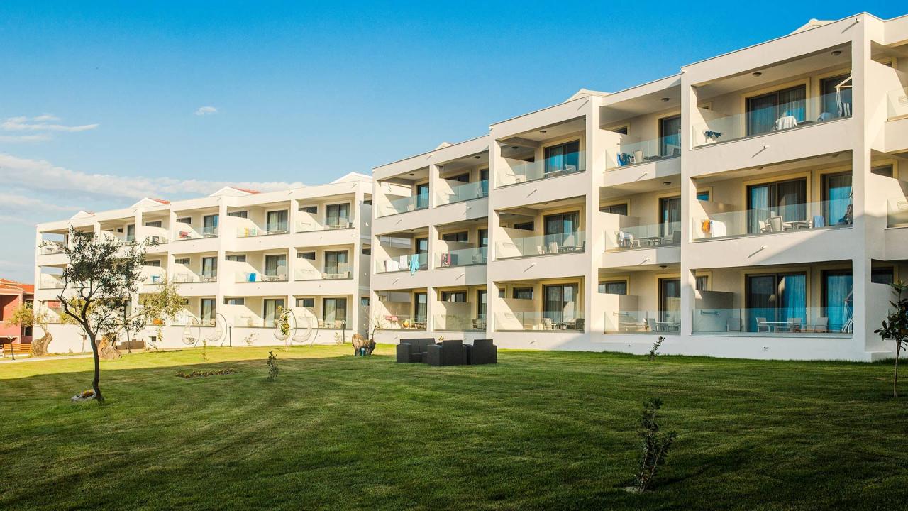 Hotel Robolla Beach Aparthotel
