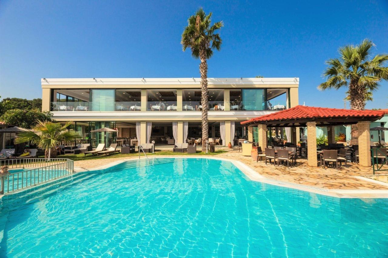 Hotel Robolla Beach Aparthotel