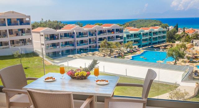 Hotel Robolla Beach Aparthotel