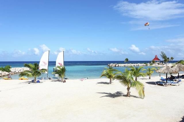 Luxury Bahia Principe Runaway Bay