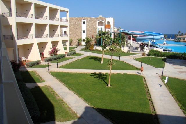 Royal Brayka Beach Resort