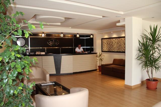 Royal Brayka Beach Resort