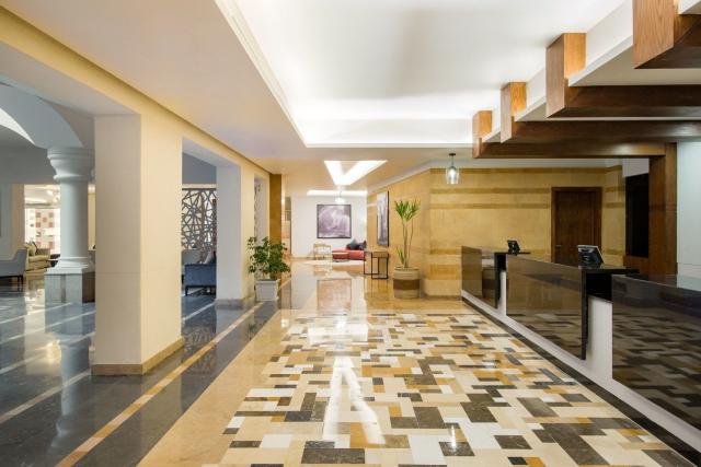Radisson Marina Resort Port Ghalib