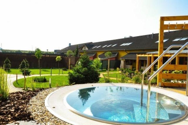Hotel Bešeňová
