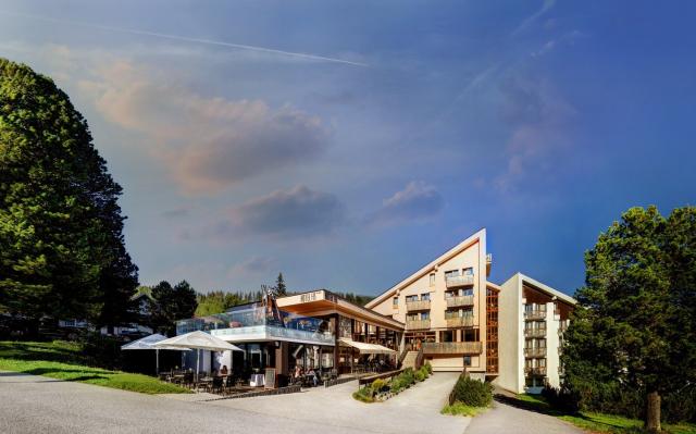 Hotel FIS