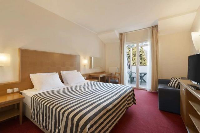 Ramada Hotel & Suites