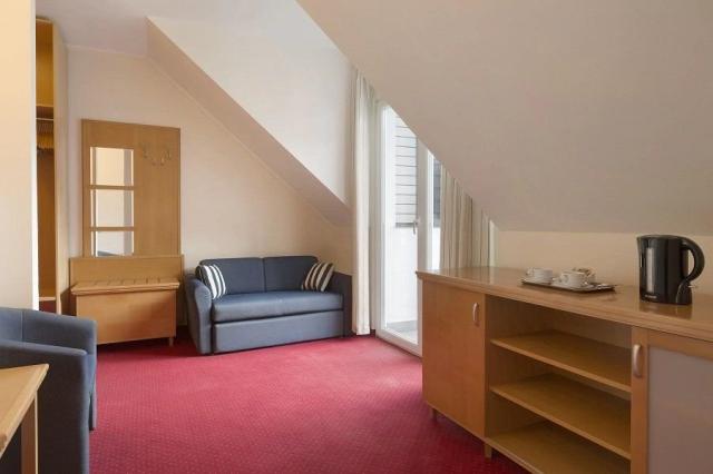Ramada Hotel & Suites