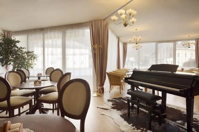 Ramada Hotel & Suites