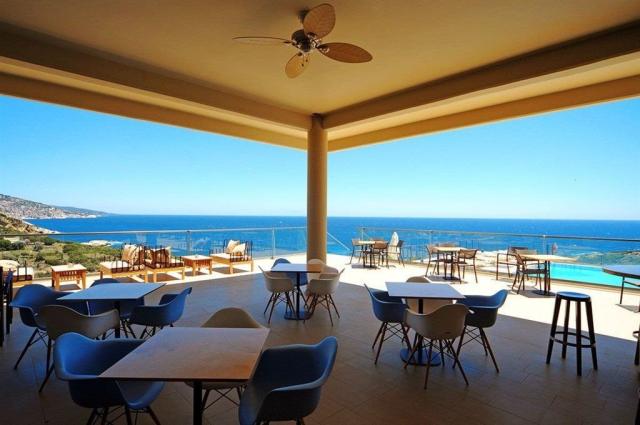 Hotel Aeolis