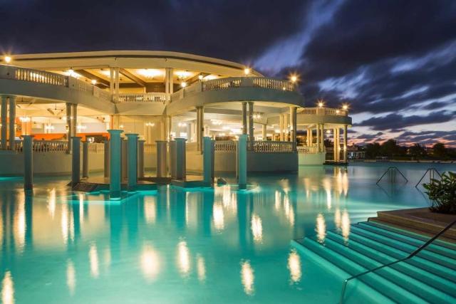 Grand Palladium Lady Hamilton Resort & Spa