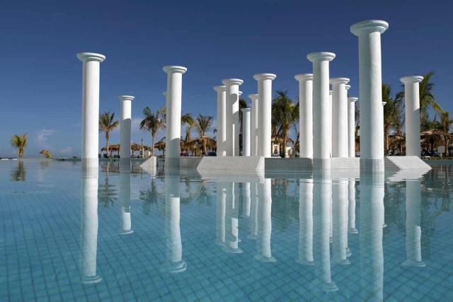 Grand Palladium Lady Hamilton Resort & Spa