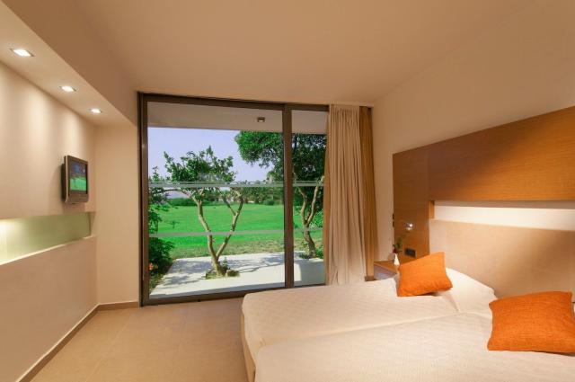 Hotel Caravia Beach