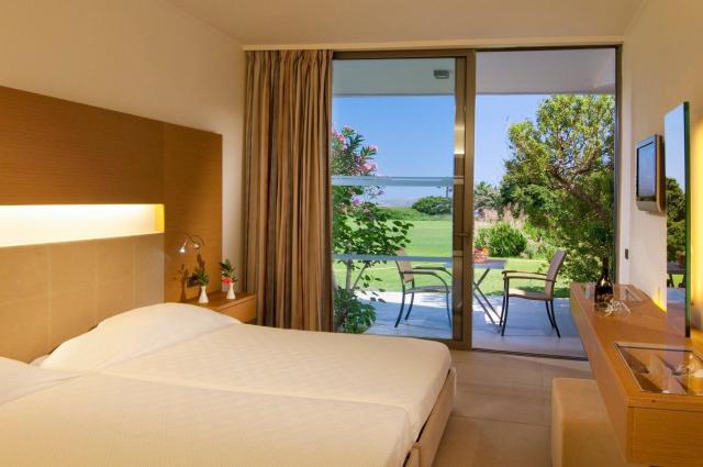 Hotel Caravia Beach
