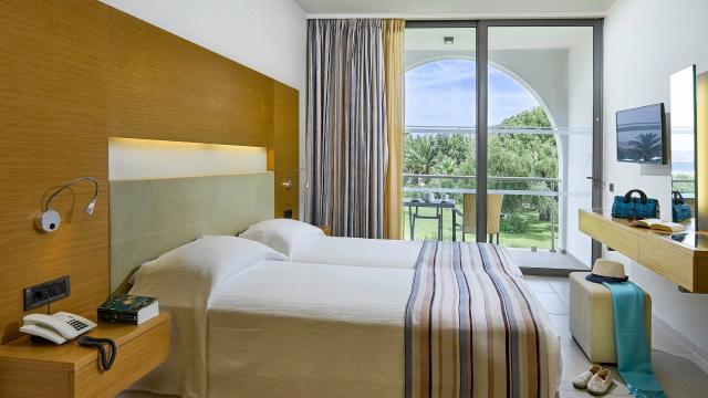 Hotel Caravia Beach