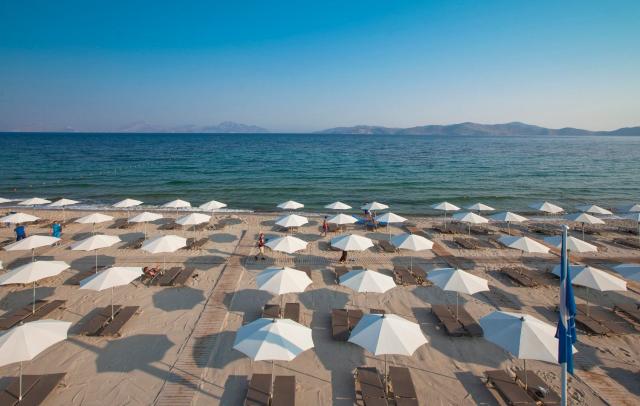 Hotel Caravia Beach