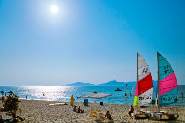 Hotel Caravia Beach