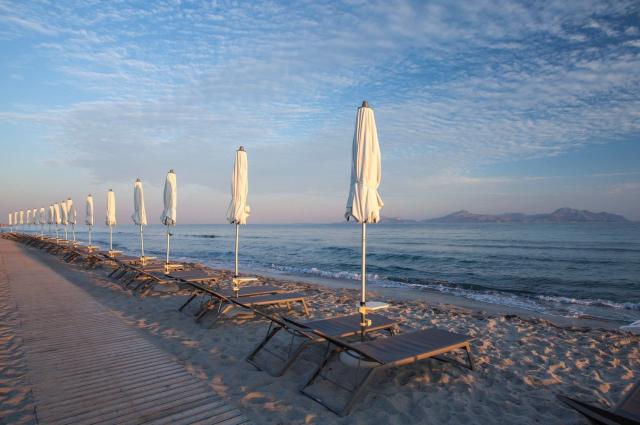 Hotel Caravia Beach