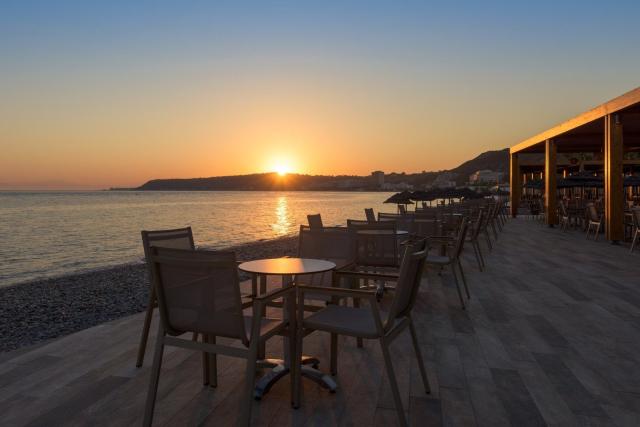 Hotel Avra Beach