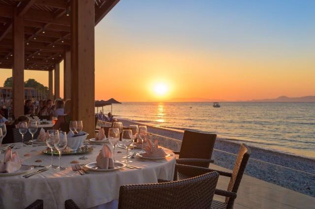 Hotel Avra Beach