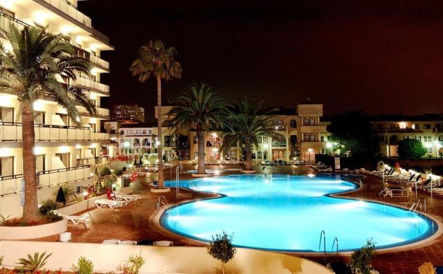 Hotel Puente Real