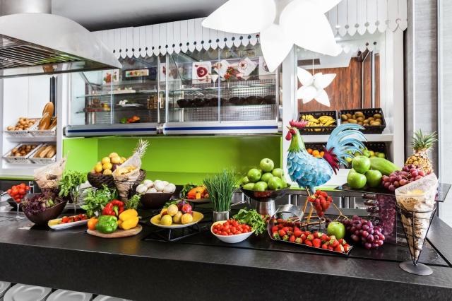 Hotel Barcelo Teguise Beach