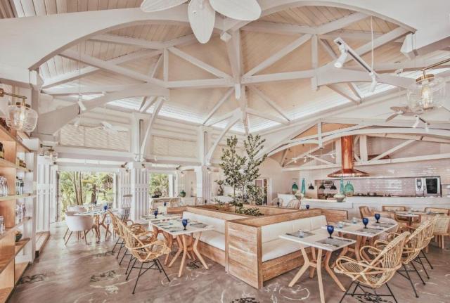 Hotel Sugar Beach Resort