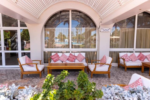 Desert Rose Resort