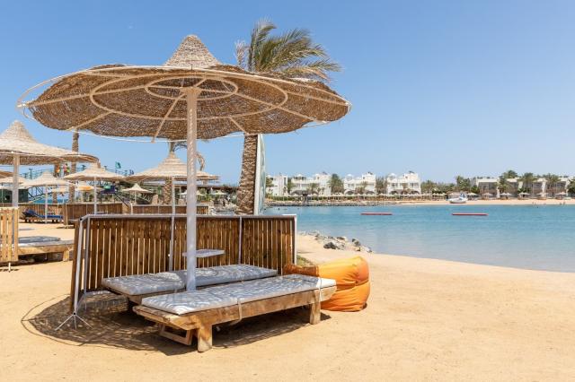 Desert Rose Resort