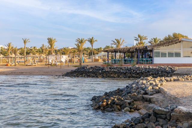 Desert Rose Resort