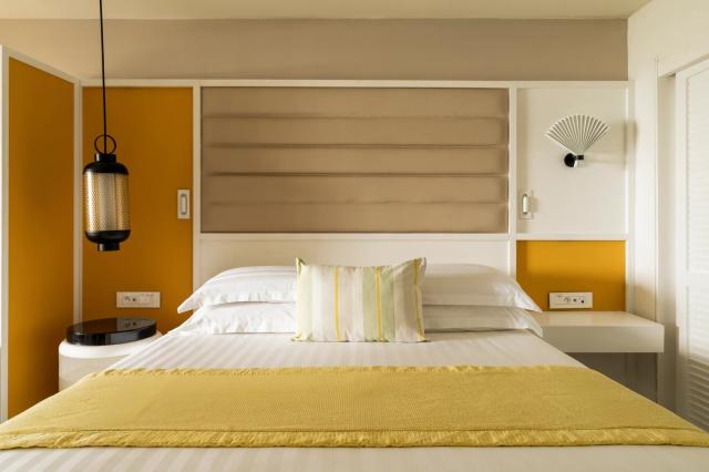 Constance Belle Mare Plage Resort