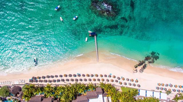 Constance Belle Mare Plage Resort