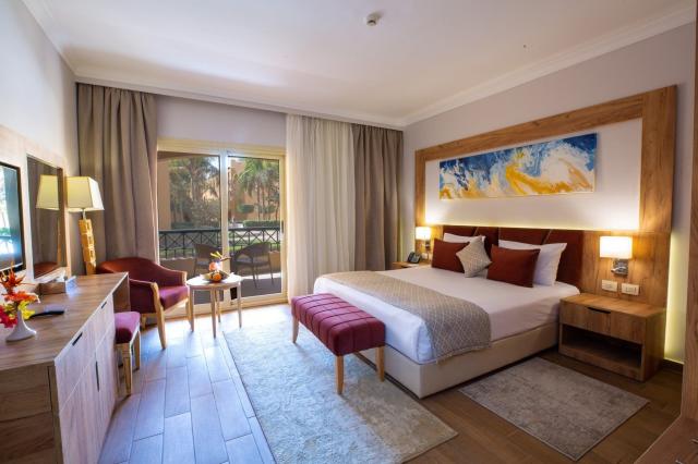 Stella Di Mare Beach Resort & Spa