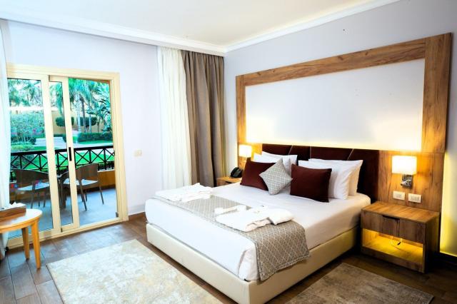 Stella Di Mare Beach Resort & Spa