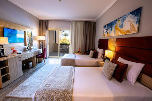 Stella Di Mare Beach Resort & Spa