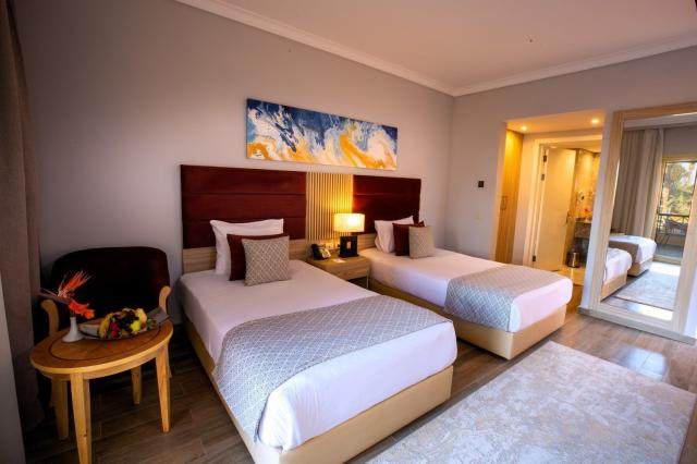 Stella Di Mare Beach Resort & Spa