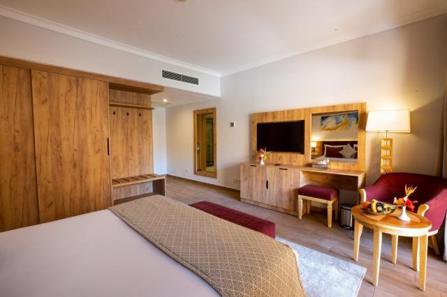 Stella Di Mare Beach Resort & Spa