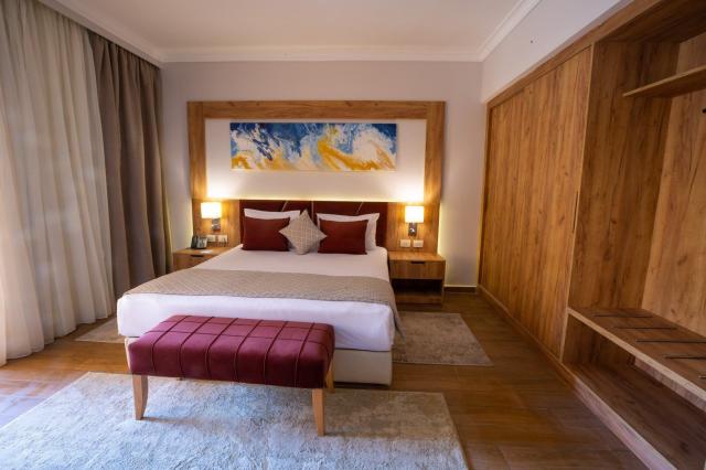 Stella Di Mare Beach Resort & Spa