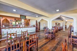 Hotel Waridi Beach Resort and SPA