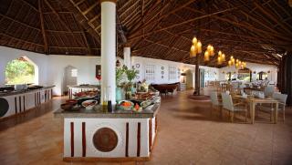 Hotel Bluebay Beach Resort