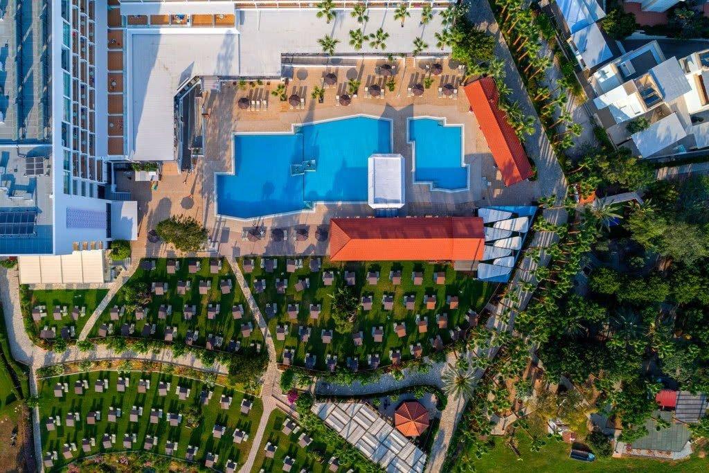 Hotel Cavo Maris Beach