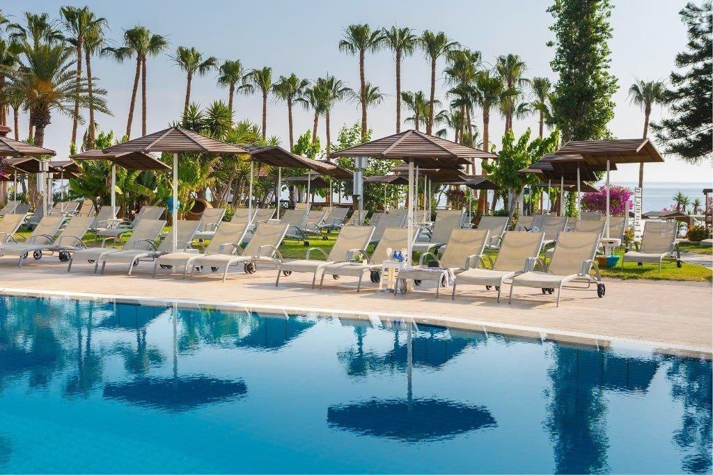 Hotel Cavo Maris Beach